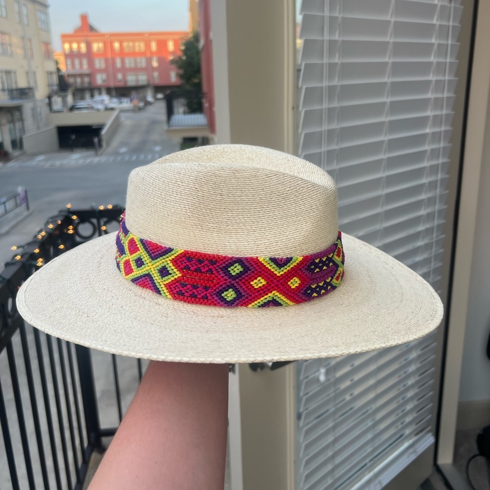 Latin’s Hand colorful woven hat size medium